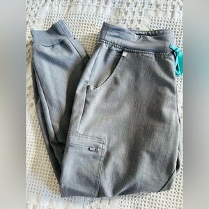 Figs Technical Collection Women’s Scrub Pants Joggers Size Medium Grey Pockets